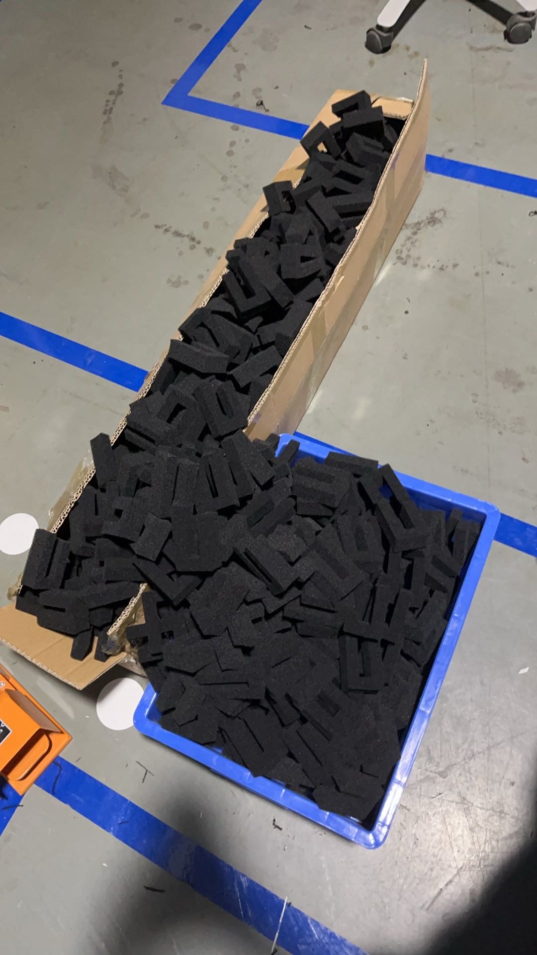 寻找模切加工厂长期合作，模切EVA.各种厚度，海绵，羊毛毡等材料