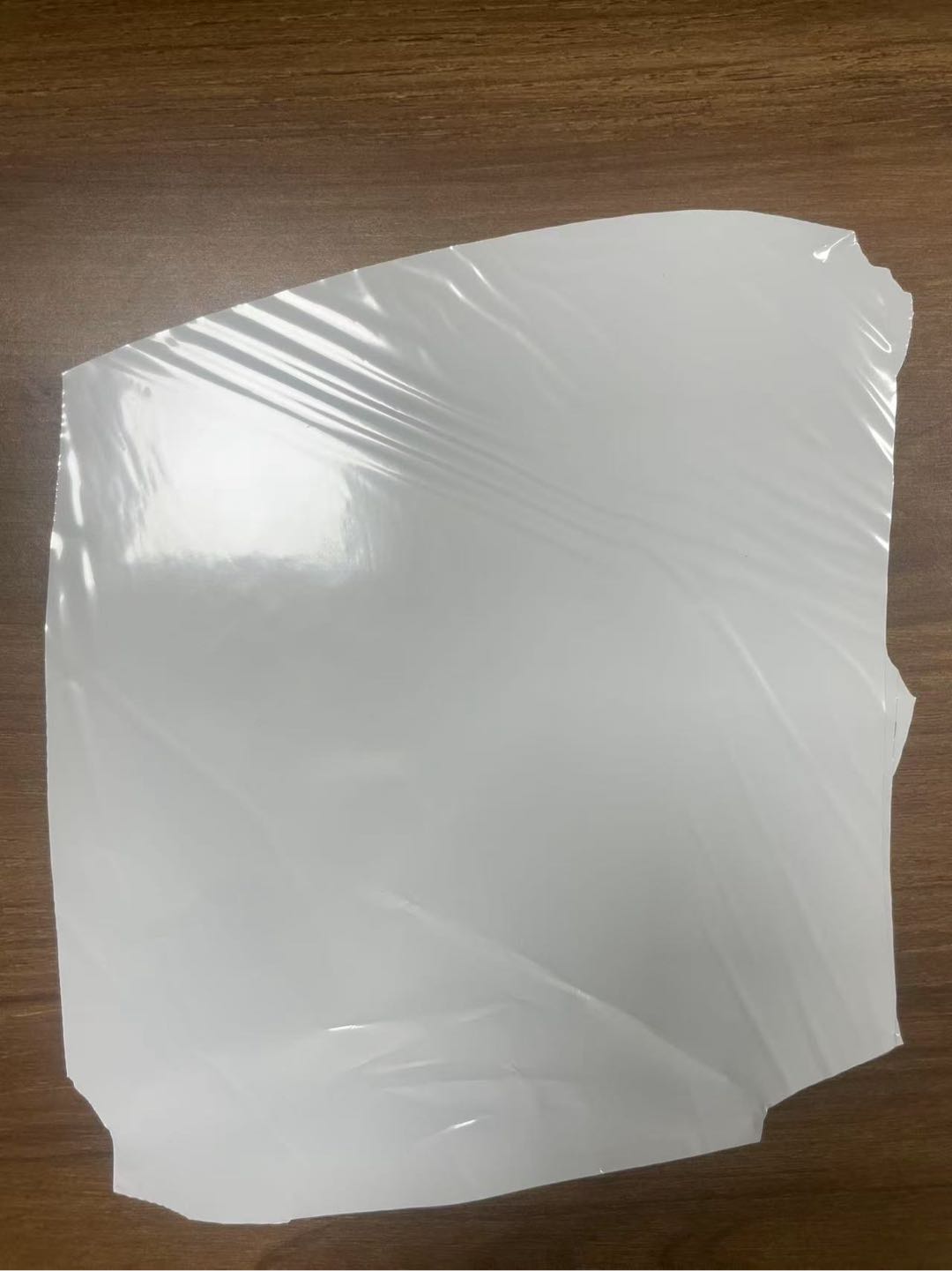 大量需求opp 厚度100un白色原膜，密度0.75每个月需要用40-50吨