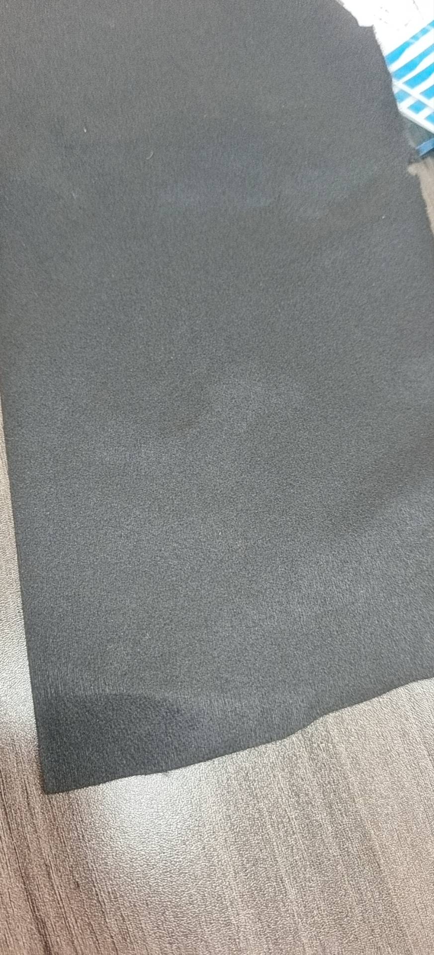 0.4黑色阻燃不织布